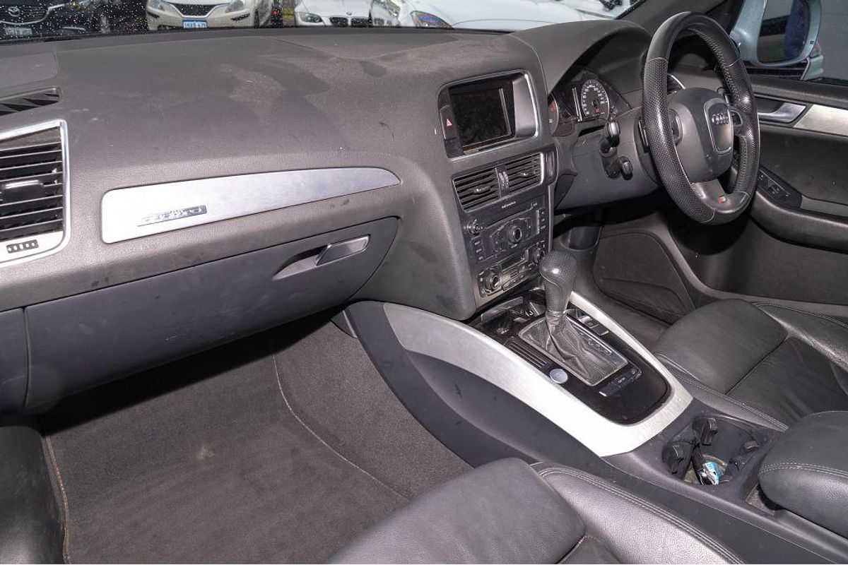 2010 Audi Q5 FSI 8R
