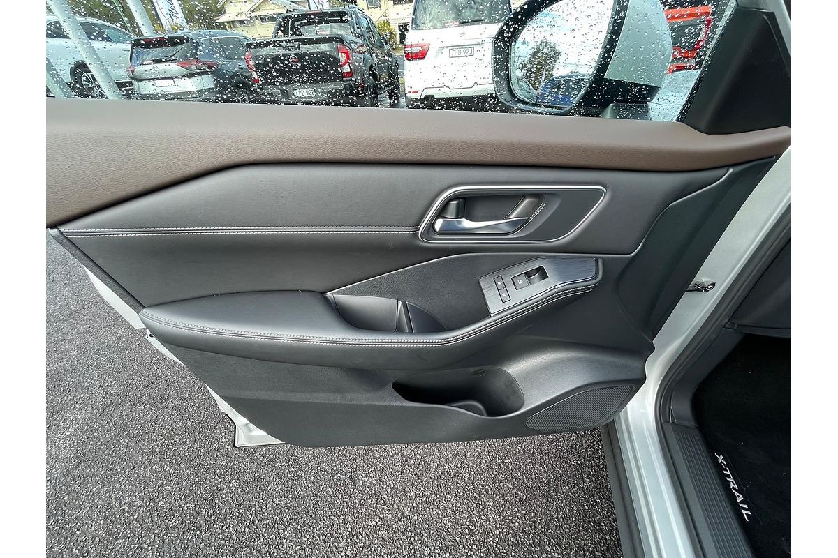 2023 Nissan X-TRAIL ST-L e-POWER T33