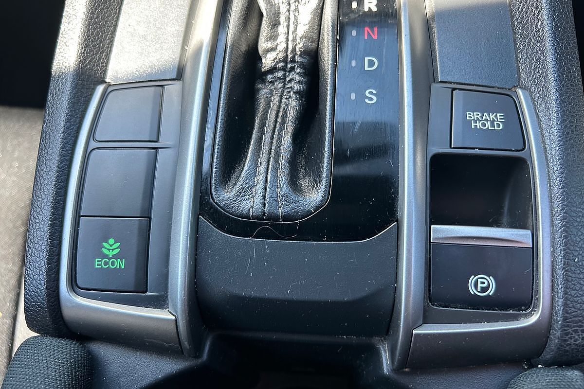 2019 Honda Civic VTi-L 10th Gen