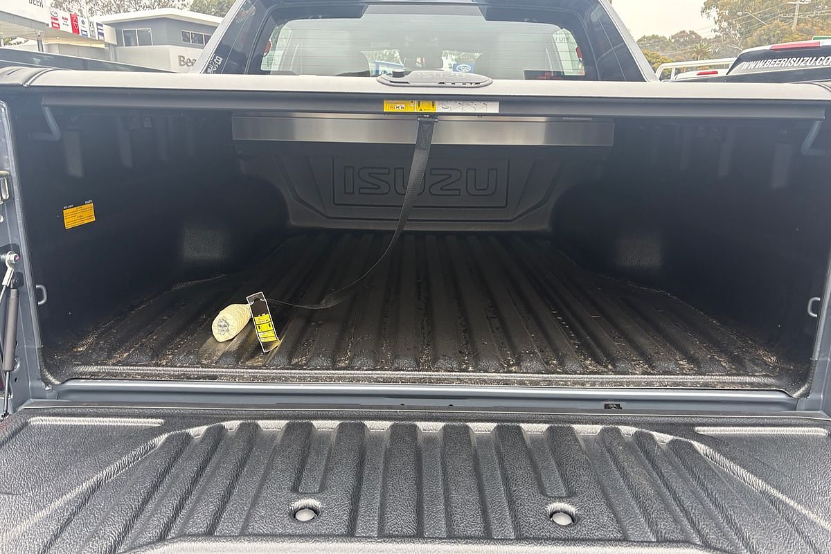 2025 Isuzu D-MAX X-TERRAIN 4X4
