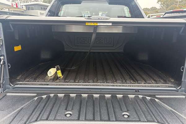 2025 Isuzu D-MAX X-TERRAIN 4X4