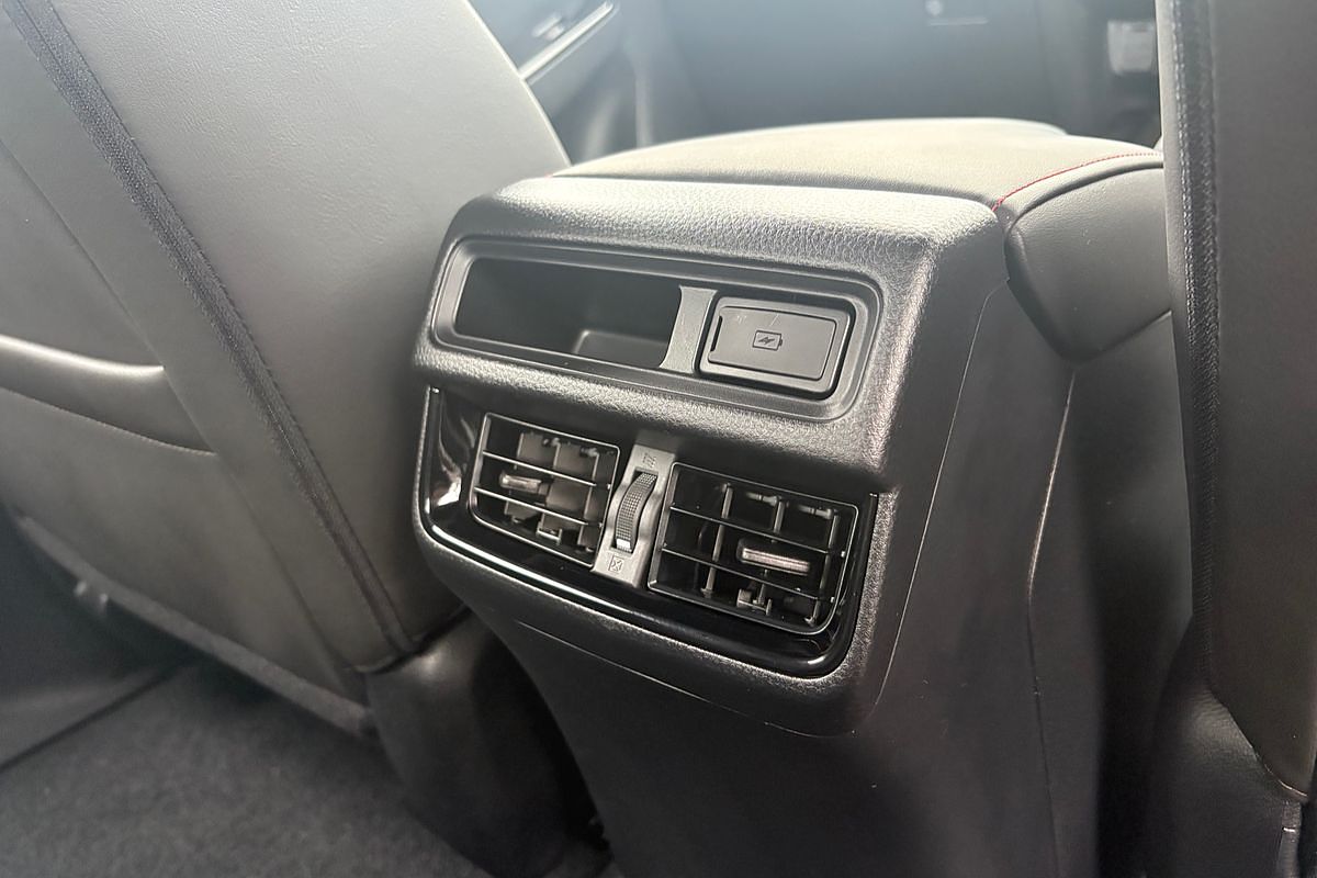 2025 Isuzu D-MAX X-TERRAIN 4X4