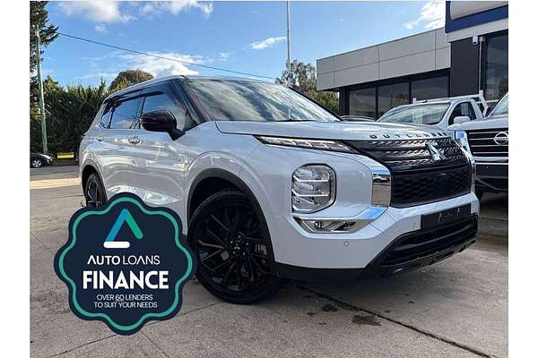 2023 Mitsubishi Outlander LS Black Edition ZM
