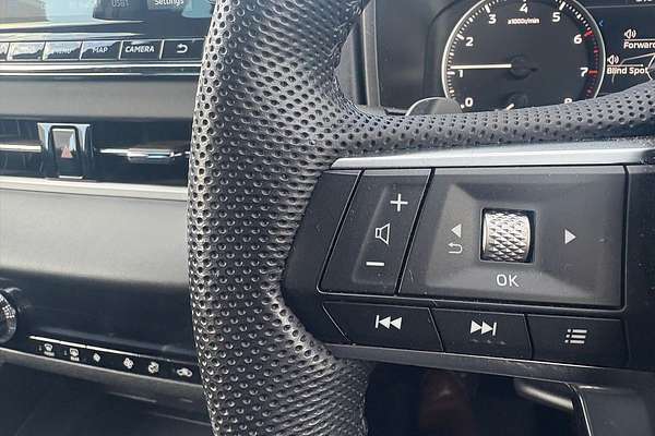 2023 Mitsubishi Outlander LS Black Edition ZM