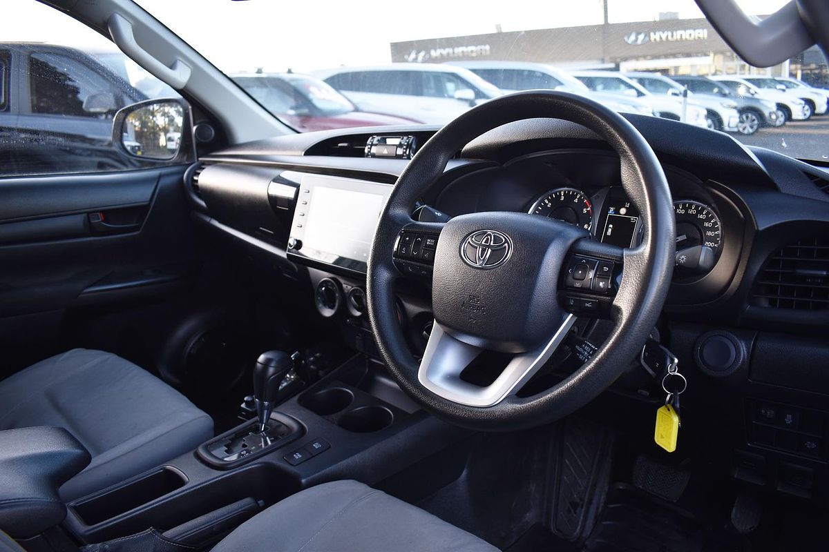 2021 Toyota Hilux SR GUN126R 4X4