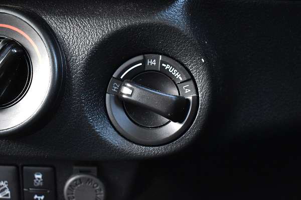 2021 Toyota Hilux SR GUN126R 4X4