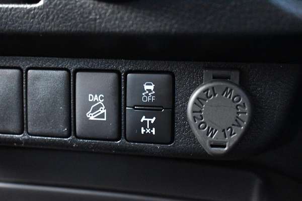 2021 Toyota Hilux SR GUN126R 4X4
