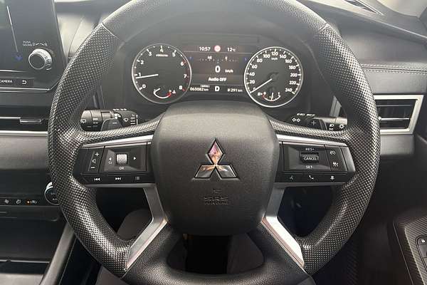 2022 Mitsubishi Outlander ES ZM