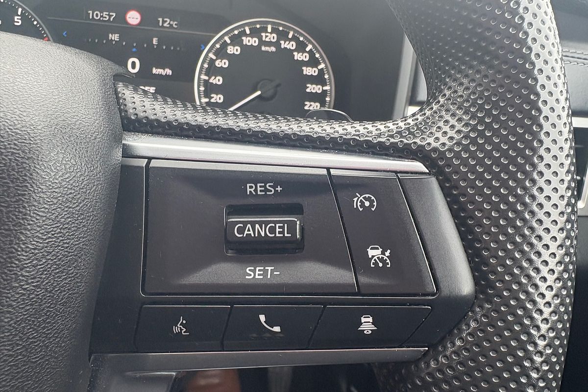 2022 Mitsubishi Outlander ES ZM