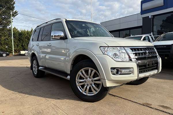 2017 Mitsubishi Pajero GLX NX