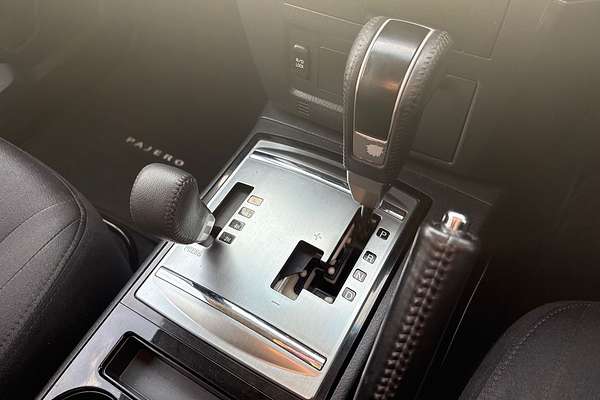 2017 Mitsubishi Pajero GLX NX