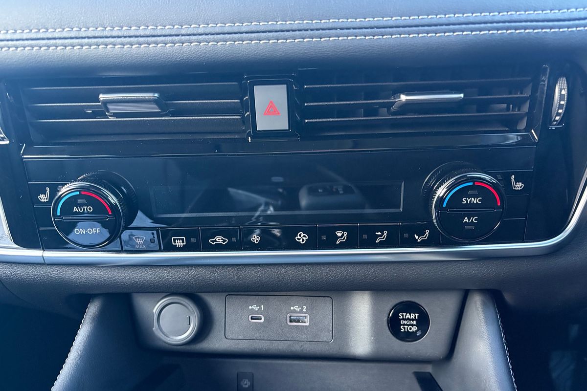 2024 Nissan X-TRAIL ST-L T33