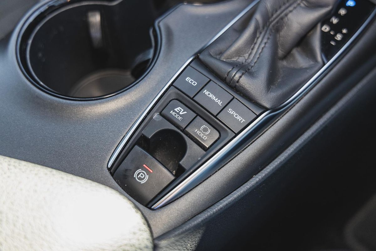 2023 Toyota Camry Ascent AXVH70R