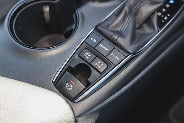 2023 Toyota Camry Ascent AXVH70R