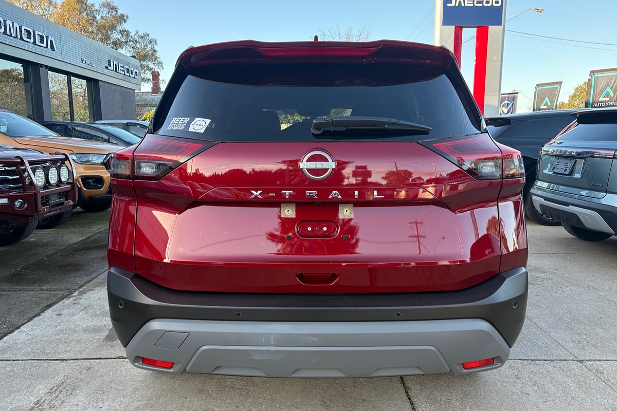 2024 Nissan X-TRAIL ST-L T33