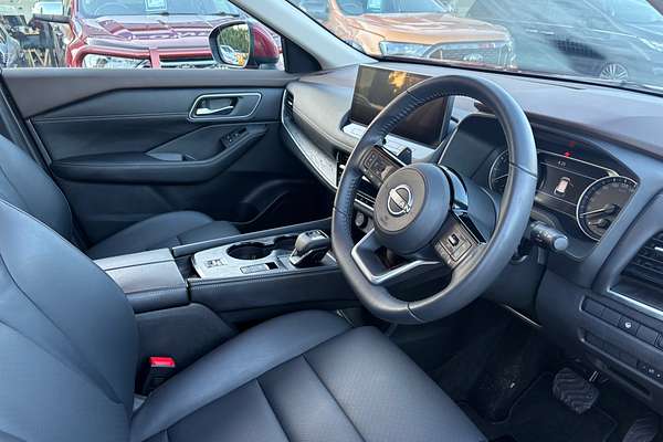 2024 Nissan X-TRAIL ST-L T33