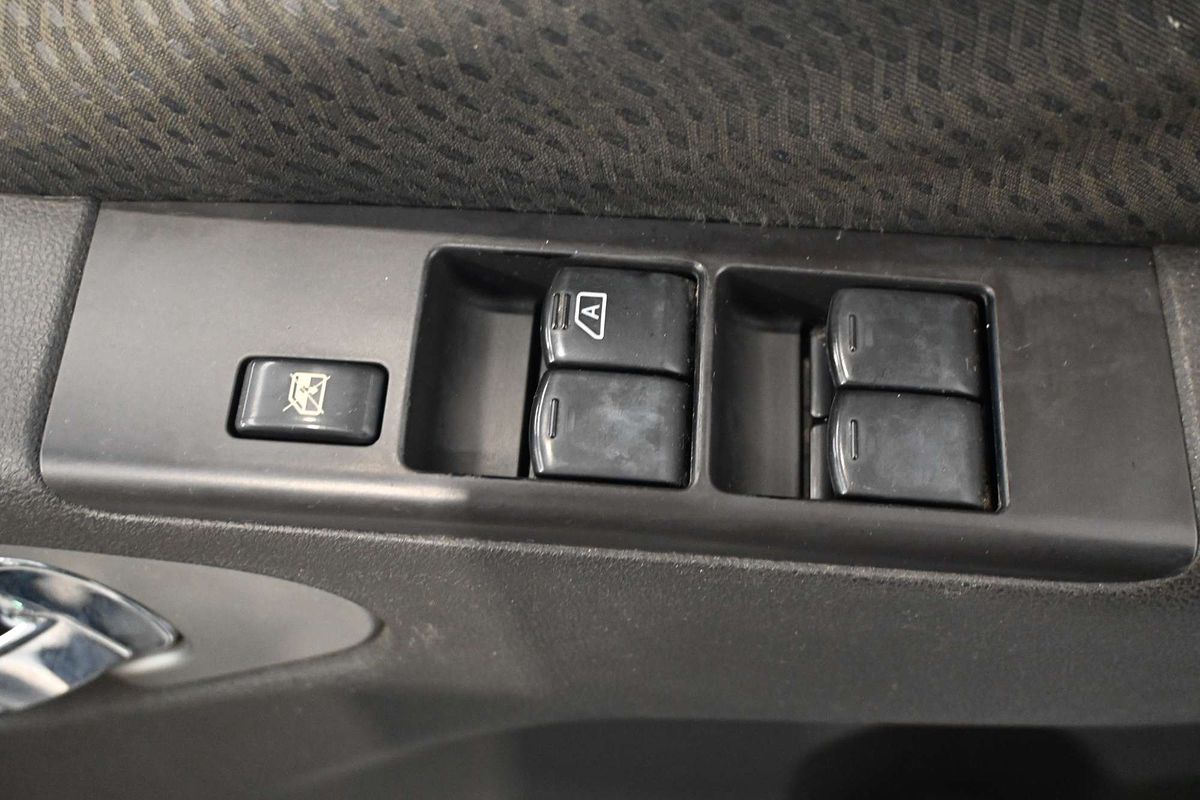 2013 Nissan Navara ST D40 Series 6 4X4