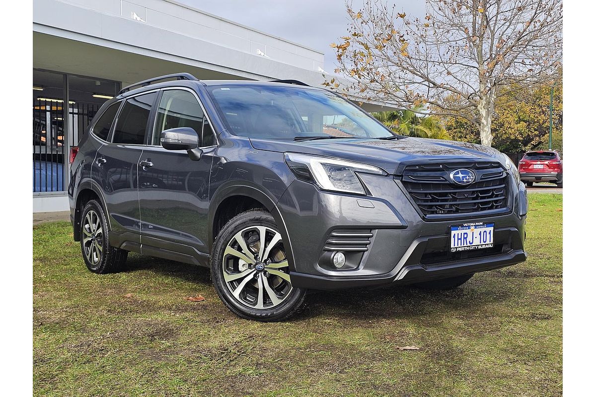 2022 Subaru Forester 2.5i Premium S5