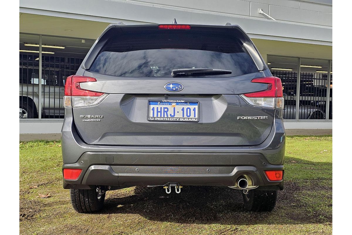 2022 Subaru Forester 2.5i Premium S5