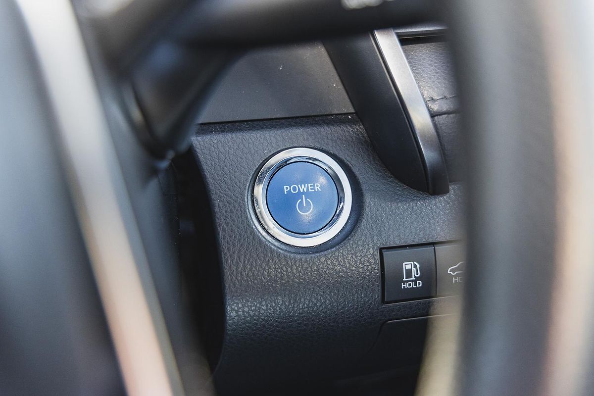 2021 Toyota Camry Ascent AXVH70R