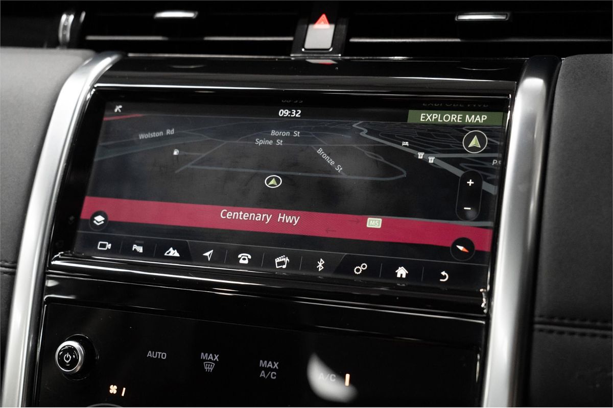 2019 Land Rover Discovery Sport D150 S L550