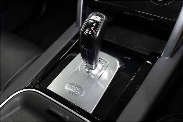 2019 Land Rover Discovery Sport D150 S L550