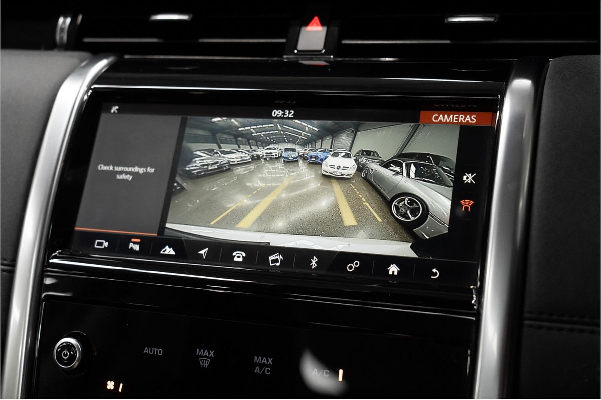 2019 Land Rover Discovery Sport D150 S L550