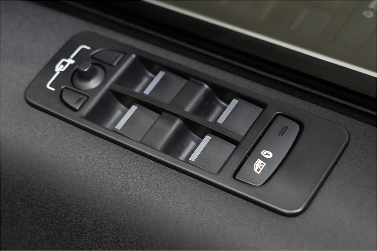 2019 Land Rover Discovery Sport D150 S L550