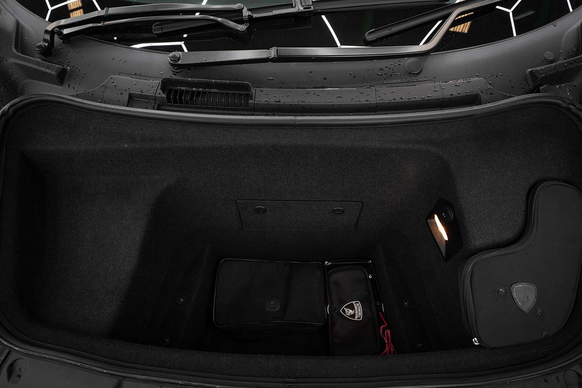 2013 Lamborghini Gallardo LP550-2 L140