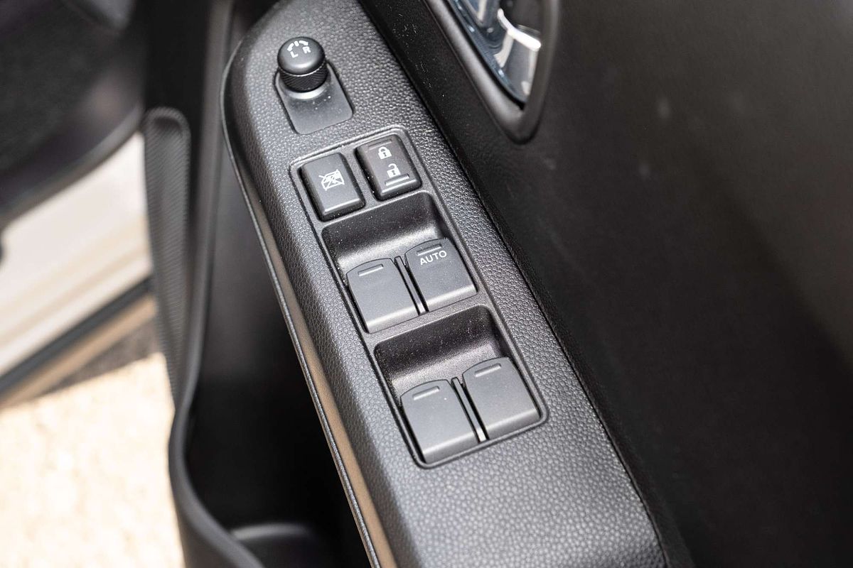 2023 Suzuki Ignis Shadow MF Series II