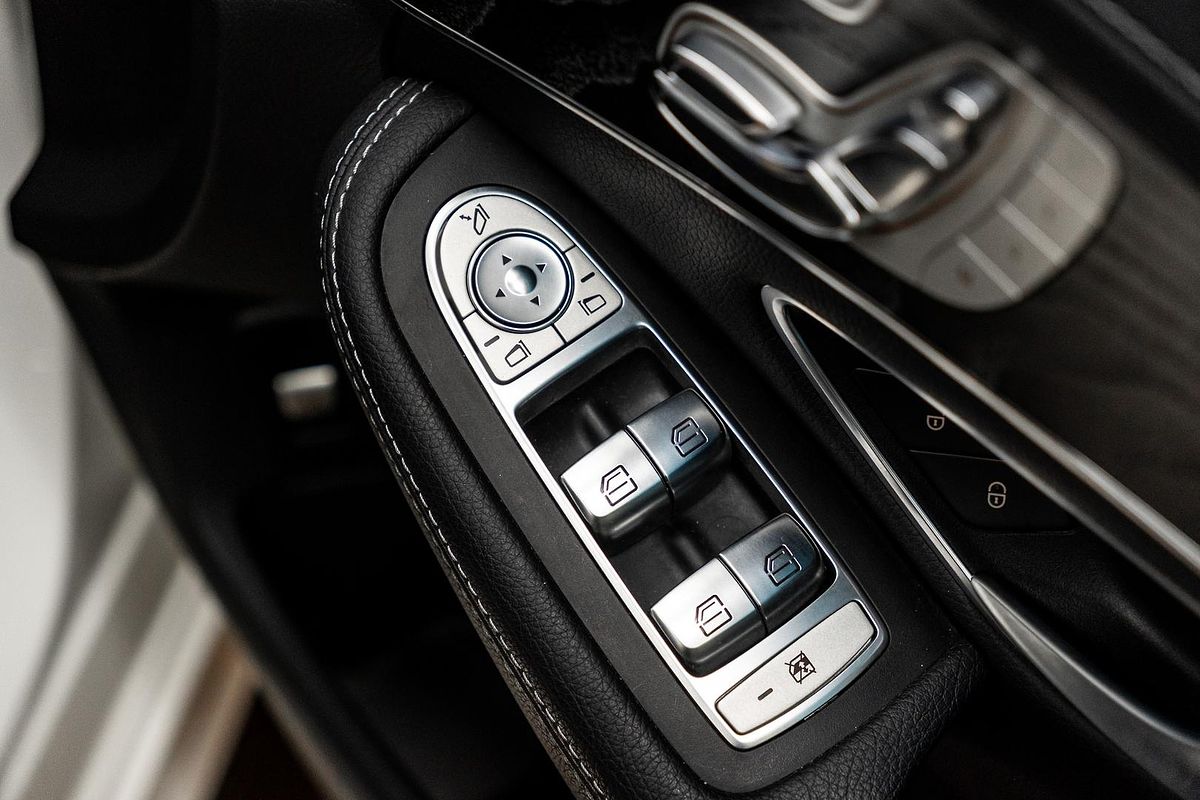 2018 Mercedes-Benz C-Class C300 W205