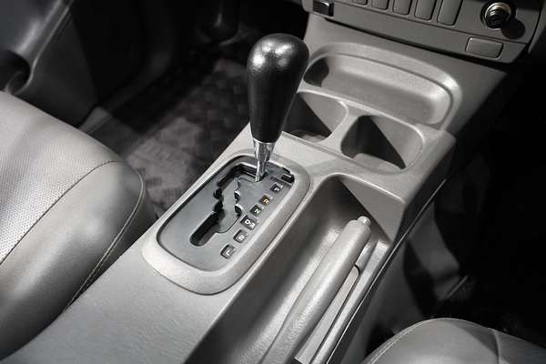 2014 Toyota Hilux Workmate TGN16R Rear Wheel Drive