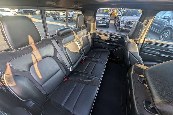 2023 RAM 1500 Laramie Sport RamBox DT 4X4 SWB