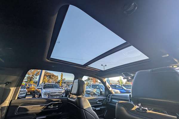 2023 RAM 1500 Laramie Sport RamBox DT 4X4 SWB