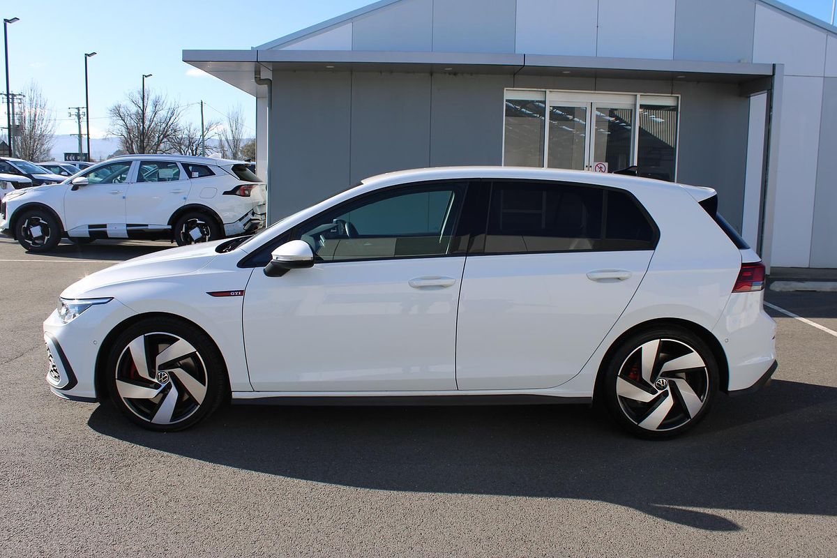 2021 Volkswagen Golf GTI 8