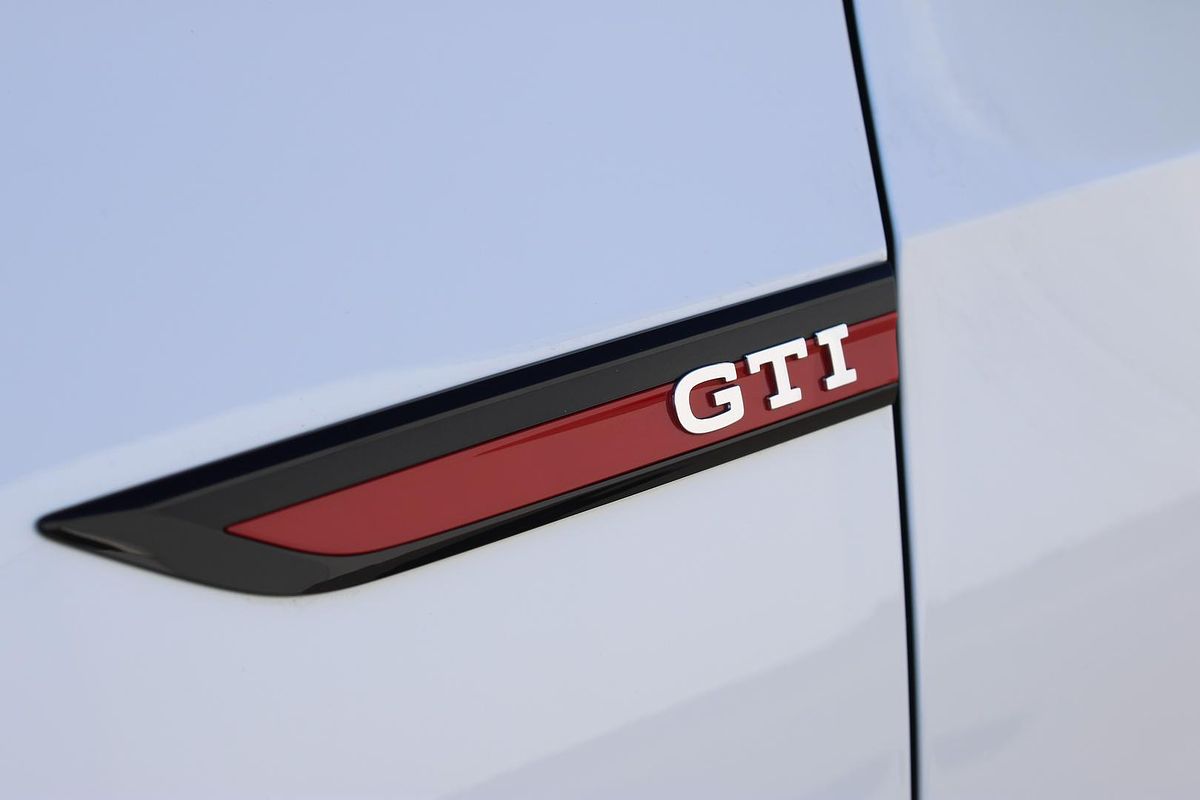 2021 Volkswagen Golf GTI 8