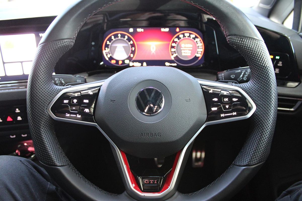 2021 Volkswagen Golf GTI 8