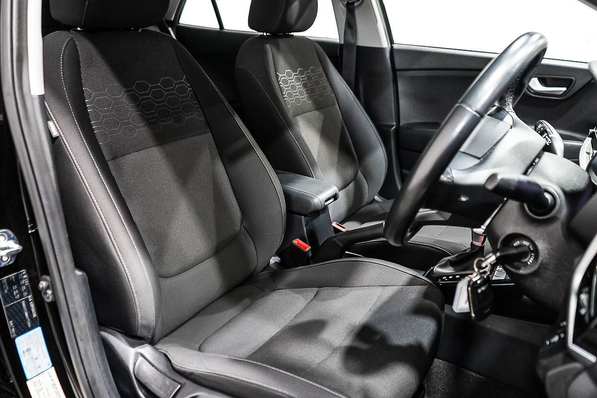 2023 Kia Rio Sport YB