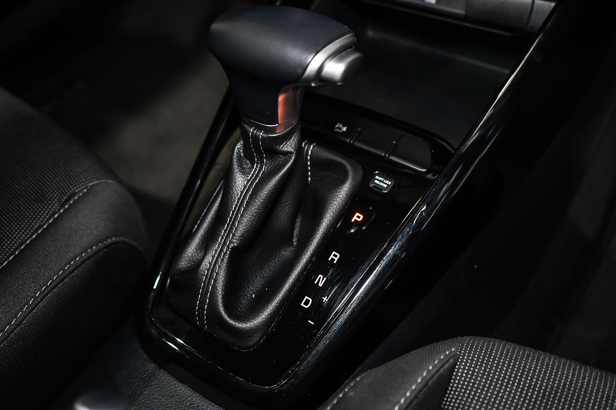 2023 Kia Rio Sport YB