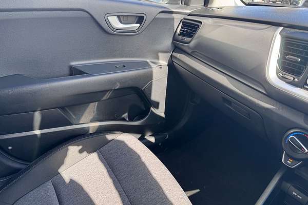 2025 Kia Stonic S YB
