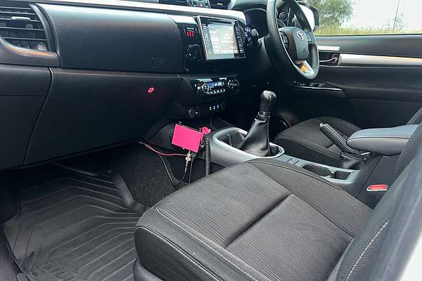 2019 Toyota Hilux SR5 GUN126R 4X4
