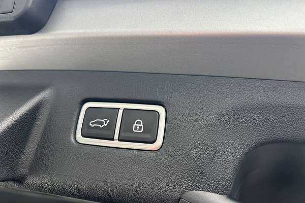 2023 Kia Sorento Sport+ MQ4