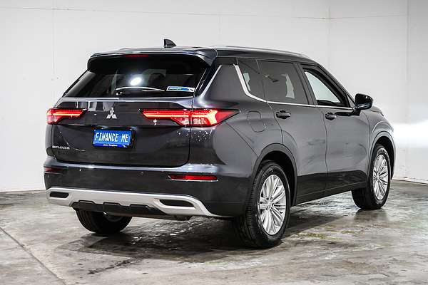 2024 Mitsubishi Outlander LS ZM