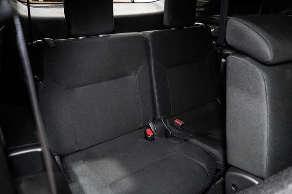 2024 Mitsubishi Outlander LS ZM