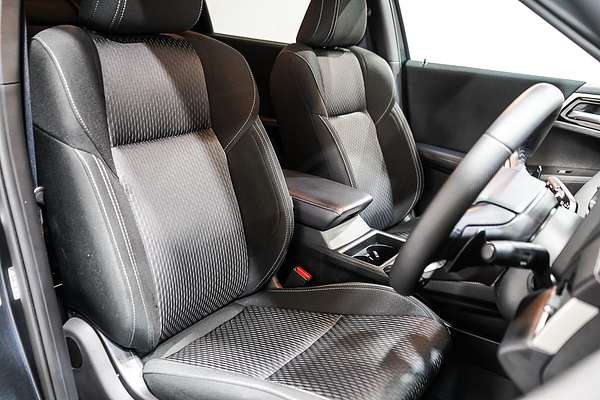 2024 Mitsubishi Outlander LS ZM