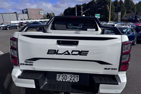 2025 Isuzu D-MAX BLADE 4X4