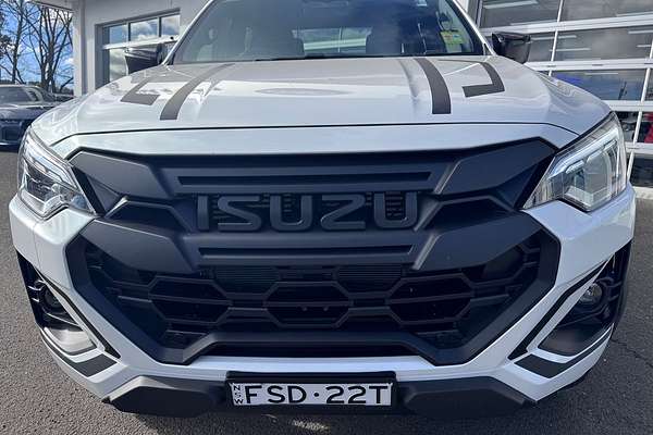 2025 Isuzu D-MAX BLADE 4X4