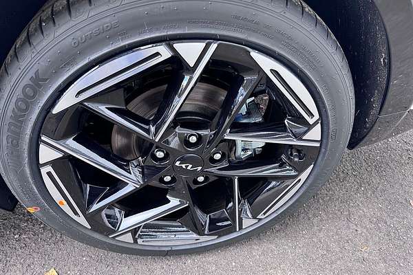 2024 Kia K4 GT-Line CL4m
