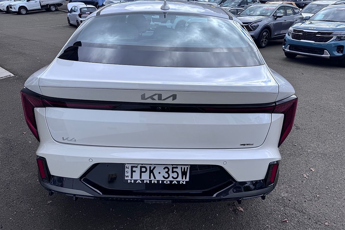 2024 Kia K4 GT-Line CL4m