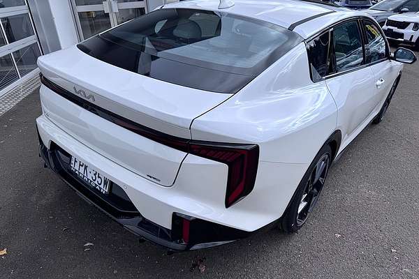2024 Kia K4 GT-Line CL4m